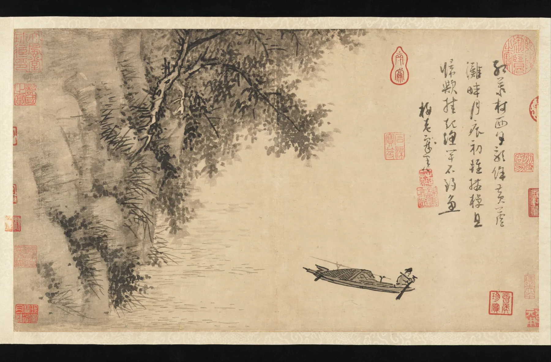 元代吴镇《芦滩钓艇图》卷局部,岸边树木与水面上一叶渔舟
