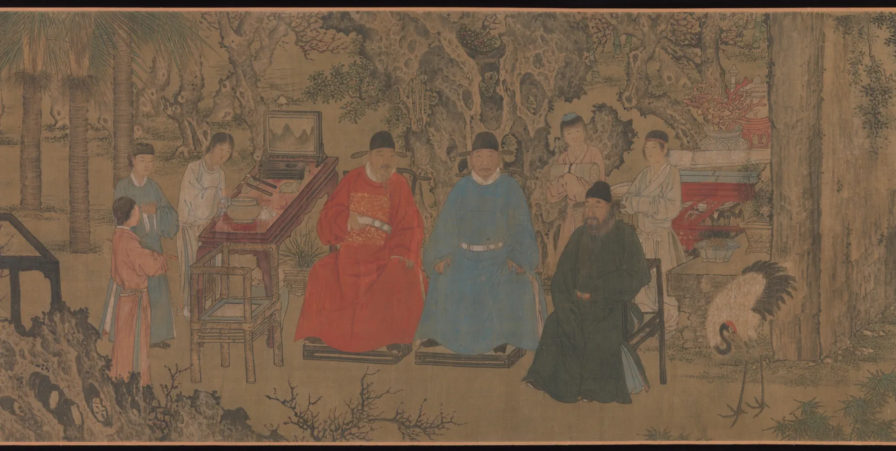 明代传谢环《杏园雅集图》卷局部,雅集中的文士、随从与案头书画古器